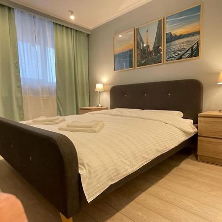 Premium Appartment In Onesti Exterior photo